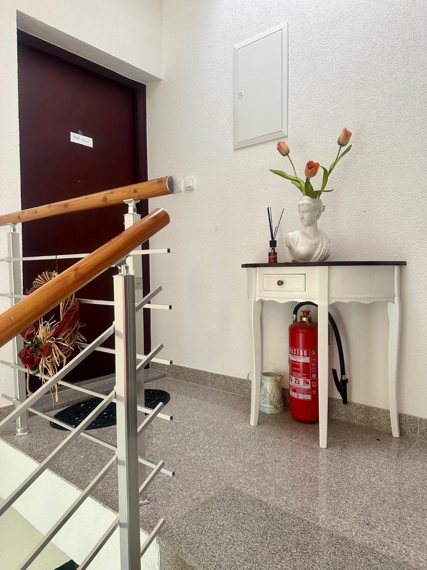 Apartament Padre Dante Free Parking Trogir