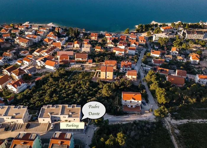 Trogir Padre Dante Free Parking